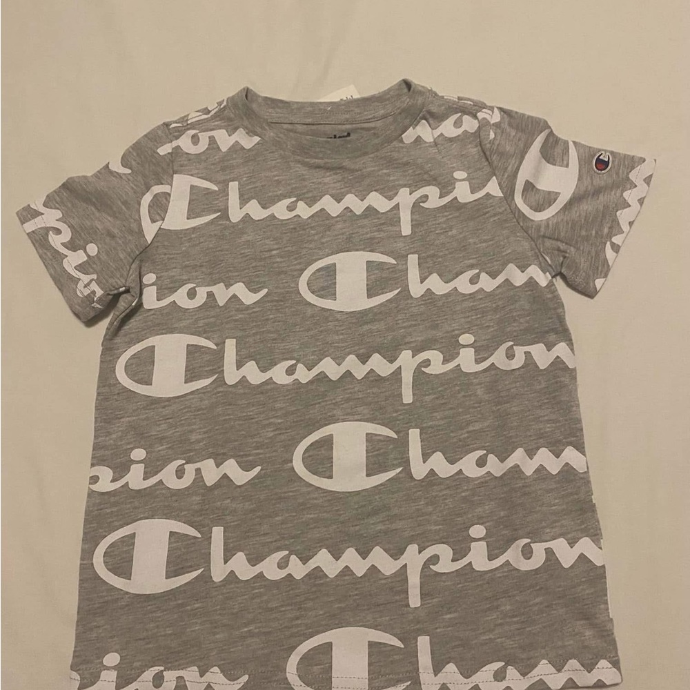 Never worn. Smoke nd pet free home.